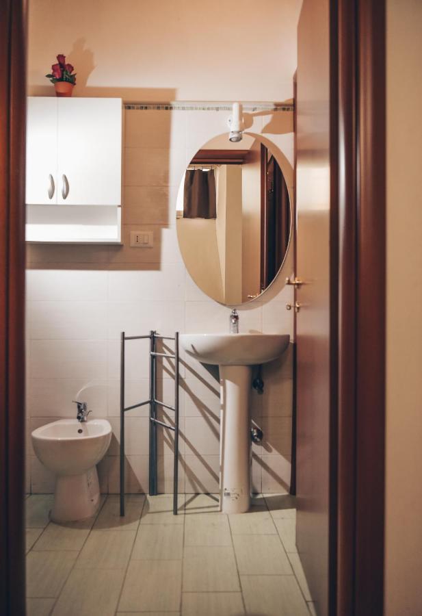 Apartament Domus Vatican Walls Rzym Zewnętrze zdjęcie